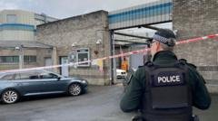 Delivery driver threatened at gunpoint to drive bomb to police station