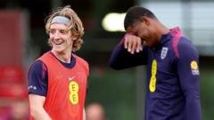 Why Gordon for Barcelona & what does it mean for Rashford?
