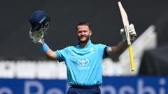 England seal series with record Lord’s ODI total