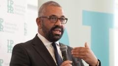 Cleverly quits shadow cabinet to run for London mayor